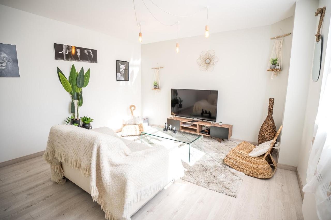 Appt Ambiance Boheme 2 Ch Piscine Lagon Apartment Tarbes Ngoại thất bức ảnh